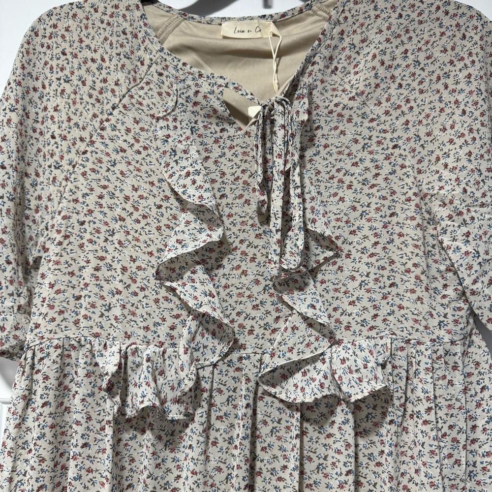 Ruffle Midi Dress in Cream Floral - Picture 3 of 12